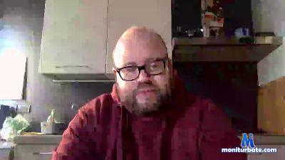 northwestIT cam4 gay performer from Republic of Italy  