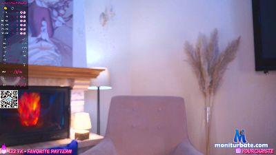 ChristeHolly cam4 bicurious performer from French Republic squirt bigass C2C pornstar pussy anal ass 