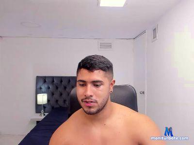 santi_hunt cam4 gay performer from United Mexican States dirty hairy latino bigass muscle fingers cumshow 