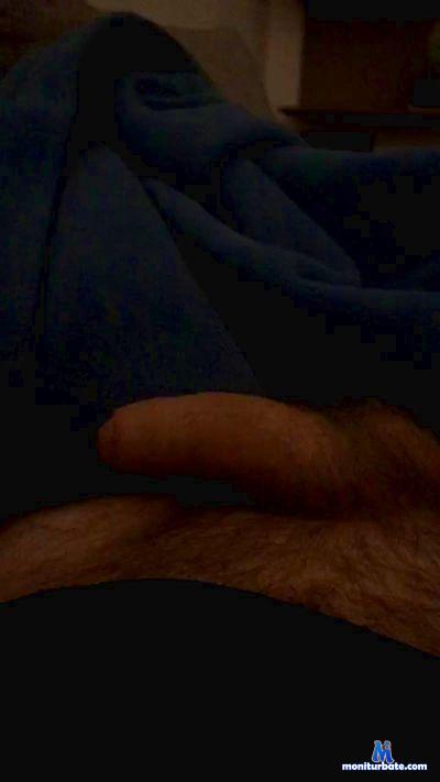 matteo19xxx cam4 bicurious performer from Republic of Italy  