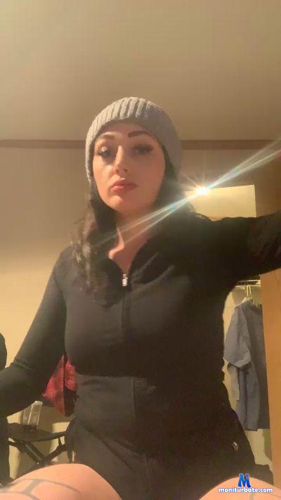 Bblynnxxx cam4 bisexual performer from United States of America amateur pussy smoke 