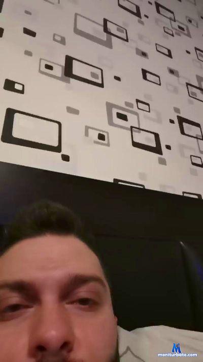 giovany_loll cam4 bisexual performer from Romania  