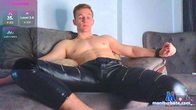S3Xyes cam4 gay performer from United Kingdom of Great Britain & Northern Ireland  
