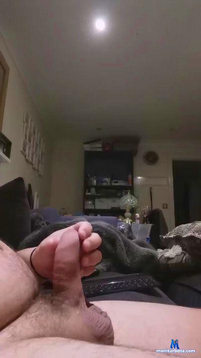 FoxGet cam4 bicurious performer from United Kingdom of Great Britain & Northern Ireland  