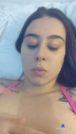 Sarinha2702 cam4 livecam show performer room profile