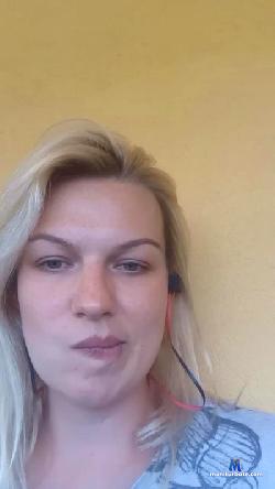 Adelaide199 cam4 live cam performer profile