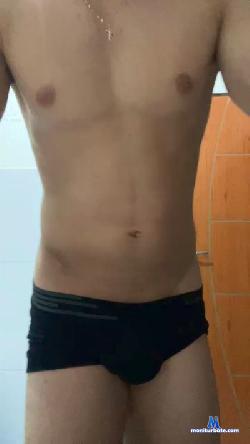 Draguun cam4 live cam performer profile