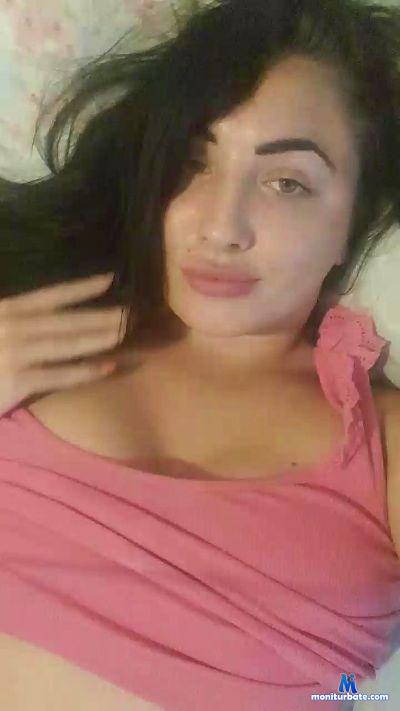 LusiousLexy cam4 bisexual performer from United Kingdom of Great Britain & Northern Ireland  