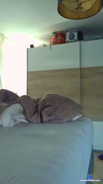 Germanguy93big cam4 bicurious performer from Federal Republic of Germany  