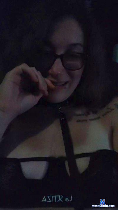 Badbonniie cam4 bicurious performer from Canada  
