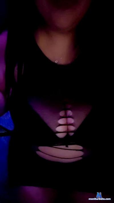 Ojitosalm cam4 straight performer from Republic of Chile  