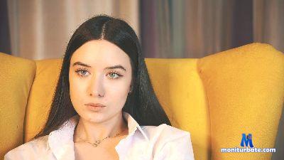 LynnGateley cam4 bisexual performer from French Republic fisting squirt femdom lesbian spanking blowjob pee 