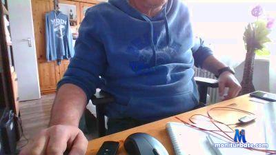 ermkk cam4 bisexual performer from Federal Republic of Germany  