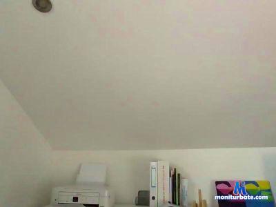 ericeric1492 cam4 gay performer from French Republic  