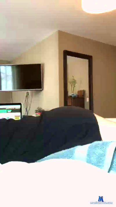 tryanthingtwice cam4 unknown performer from Canada  