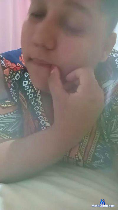 Leonina cam4 bisexual performer from Federative Republic of Brazil  