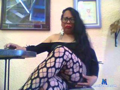 ilianaxxx cam4 bisexual performer from United Mexican States  