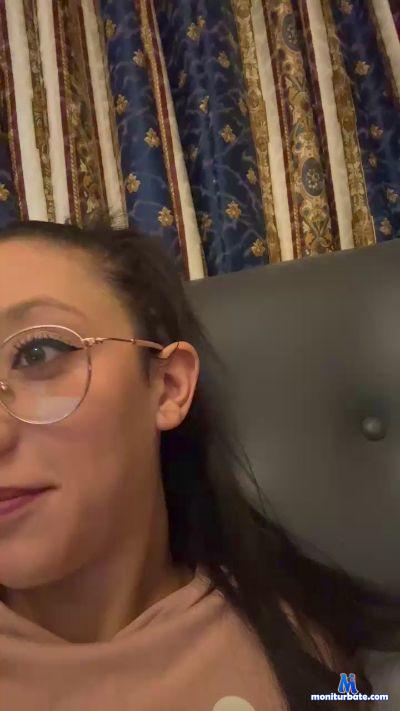 gomiii99 cam4 straight performer from Kingdom of Spain  