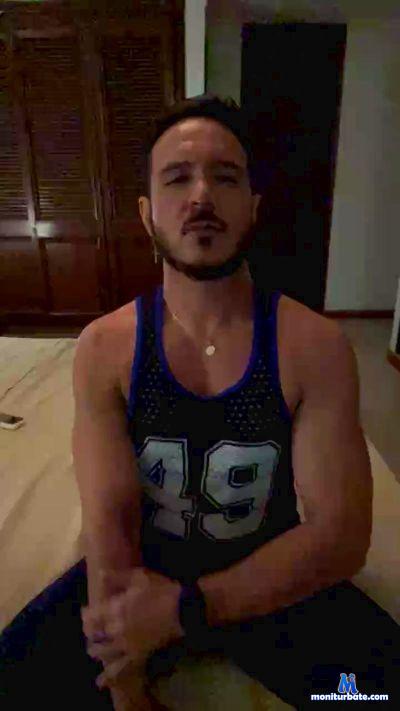 Casadocurioso_ cam4 bicurious performer from Republic of Colombia  