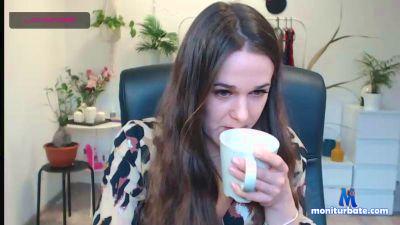 minnie_Like cam4 bicurious performer from United Kingdom of Great Britain & Northern Ireland mistress lovense sph joi feet latex slave 