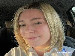JanelleGirlie cam4 live cam performer profile