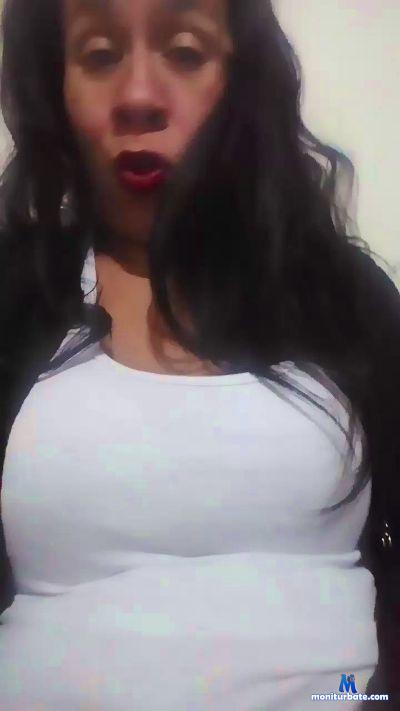 gio42hot cam4 bisexual performer from Republic of Colombia  