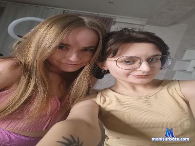 DareleneHedley cam4 bisexual performer from United States of America armpits schoolgirl masturbation striptease spanking feet 