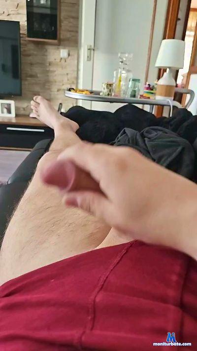 girome28 cam4 straight performer from Federal Republic of Germany  