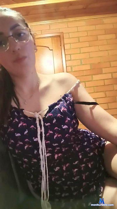 aliz21 cam4 bicurious performer from Kingdom of Spain amateur squirt analtoys masturbation blowjob 