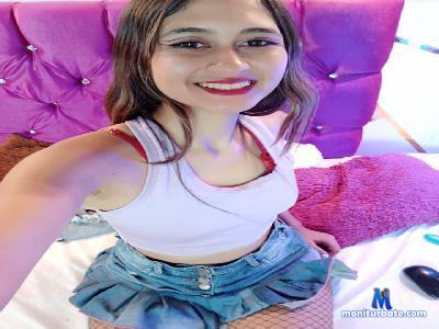 SamanthaLove_ cam4 bisexual performer from Republic of Italy schoolgirl bigass squirt anal spanking pussy striptease 