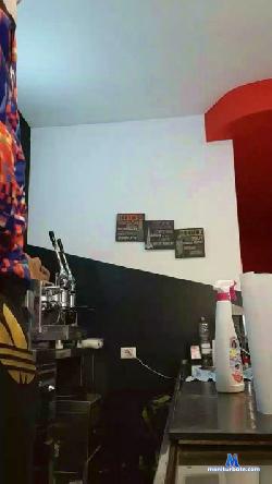 Lyon2323 cam4 live cam performer profile