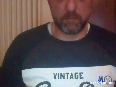 isborryou cam4 straight performer from Republic of Italy  