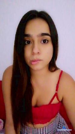 MarianTomphson cam4 live cam performer profile