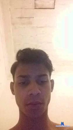 Julioassis cam4 live cam performer profile