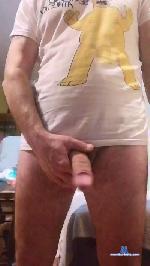 Morenitosexy242 cam4 livecam show performer room profile