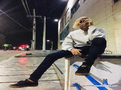 latinhighboy420 cam4 bicurious performer from Republic of Colombia new tattoo latino dick pussy ass cum 