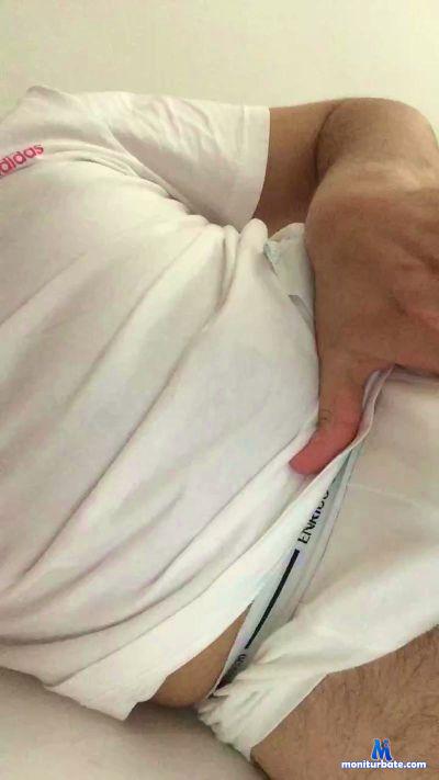 Sexyshow99 cam4 straight performer from Republic of Italy  