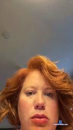 Rayvenred cam4 livecam show performer room profile