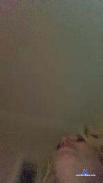 savalynne cam4 livecam show performer room profile