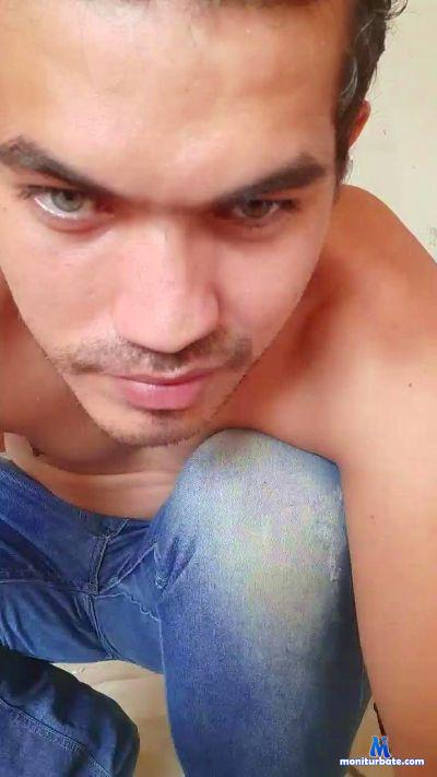 lujannlon cam4 gay performer from Taiwan, Province of China  