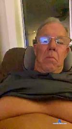 Funguy19571 cam4 livecam show performer room profile