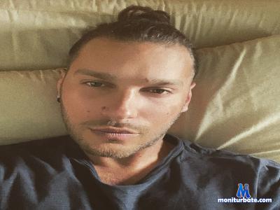 misterxxx92xx cam4 straight performer from Republic of Italy  