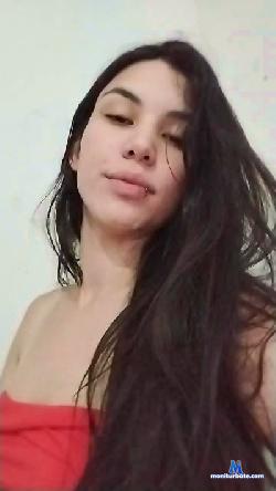 linna_go cam4 live cam performer profile