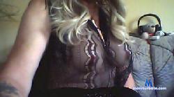 claudia2210 cam4 live cam performer profile