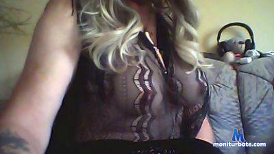 claudia2210 cam4 bisexual performer from Federal Republic of Germany  