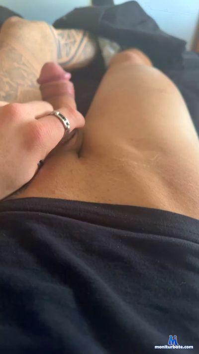 andreaaaa101 cam4 bisexual performer from Republic of Italy fisting analtoys cute feet ass 