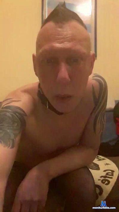 Signorino74 cam4 unknown performer from Republic of Italy  