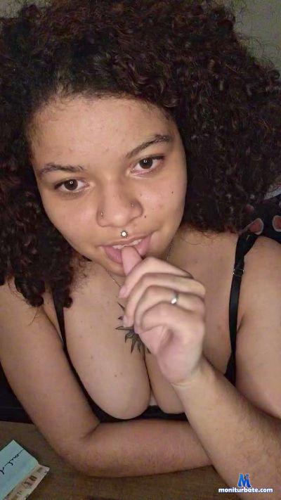 Nah_Lua cam4 bisexual performer from Federative Republic of Brazil  