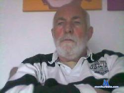 Daniel_london cam4 live cam performer profile