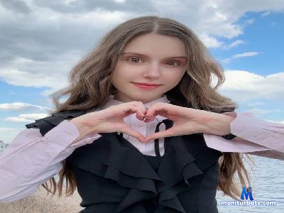 ElviaCrosslin cam4 straight performer from French Republic  